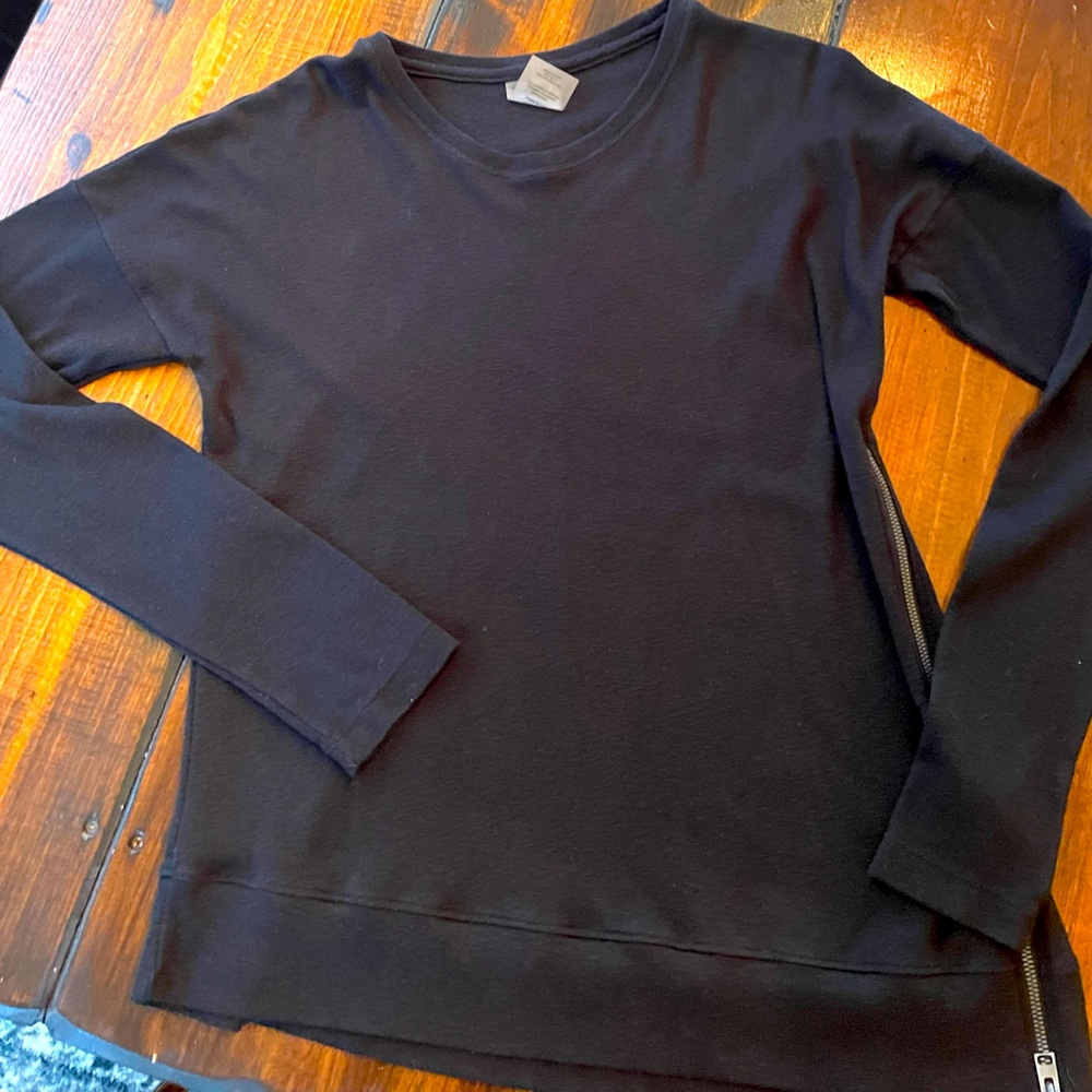 DYI Asymmetrical Black Top w/zipper